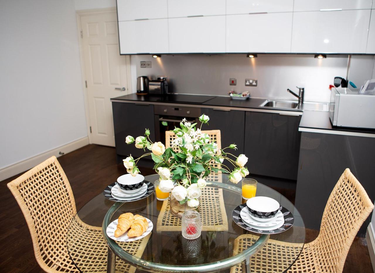 Apt 2, Trafalgar Square 2Nd Floor By Indigo Flats London Ngoại thất bức ảnh