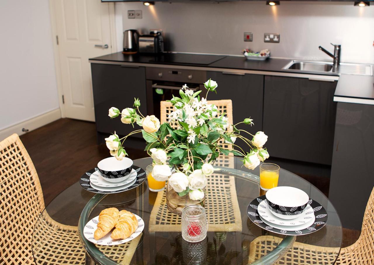 Apt 2, Trafalgar Square 2Nd Floor By Indigo Flats London Ngoại thất bức ảnh