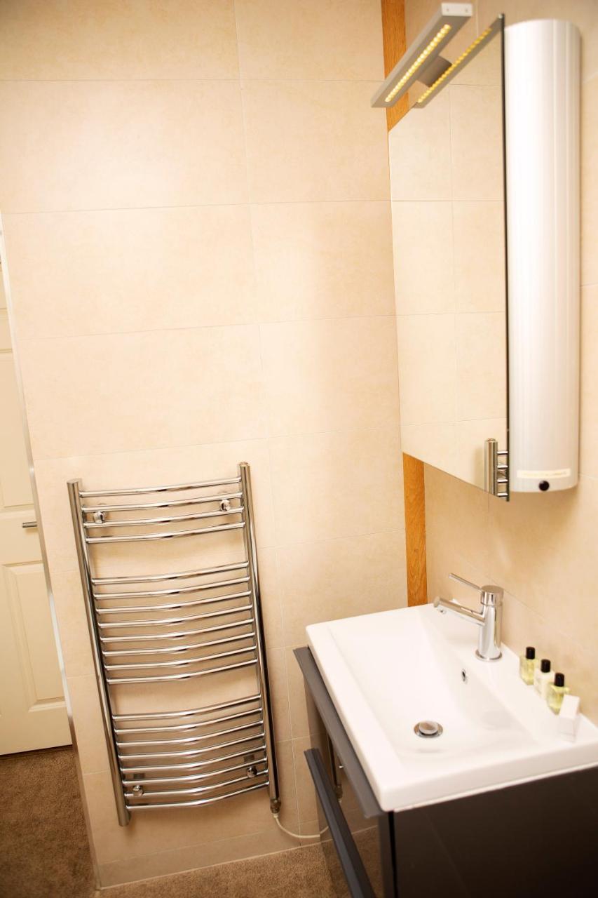 Apt 2, Trafalgar Square 2Nd Floor By Indigo Flats London Ngoại thất bức ảnh