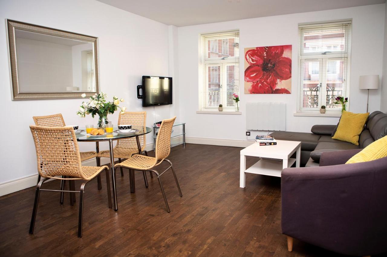 Apt 2, Trafalgar Square 2Nd Floor By Indigo Flats London Ngoại thất bức ảnh